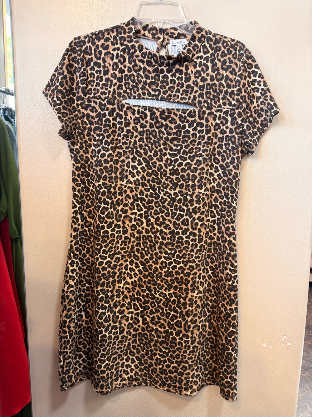 Love, Fire XL Leopard Print Cutout Short Sleeve Shift Dress